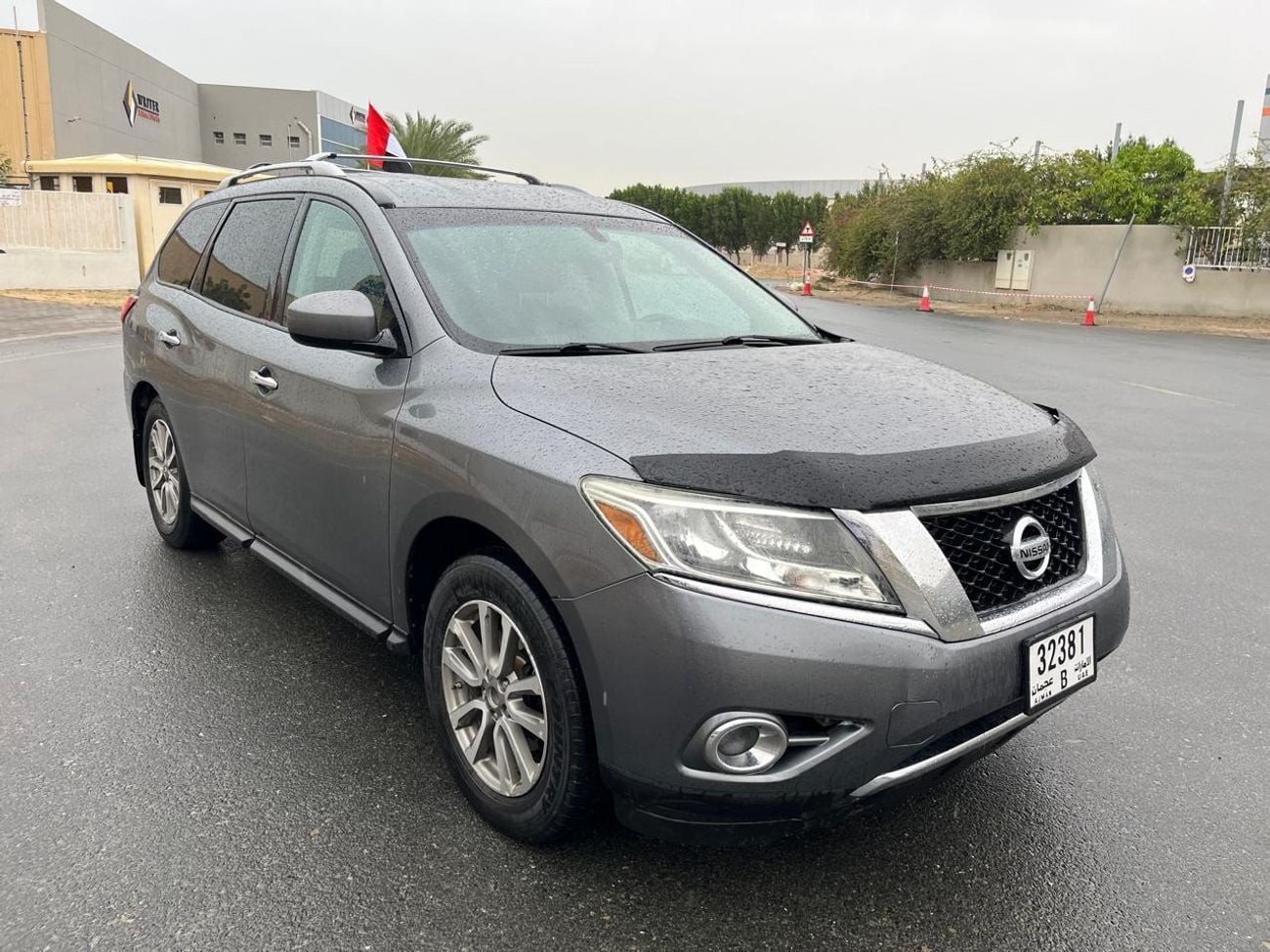 Nissan Pathfinder SV 3.5L (260 HP) 4WD
