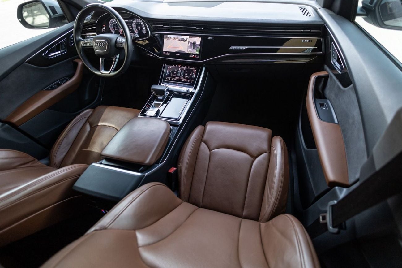 Audi Q8 55 TFSI quattro S-Line 3.0L (340 HP) Audi Q8 55TFSI Quattro S-Line 2019 GCC | Warranty