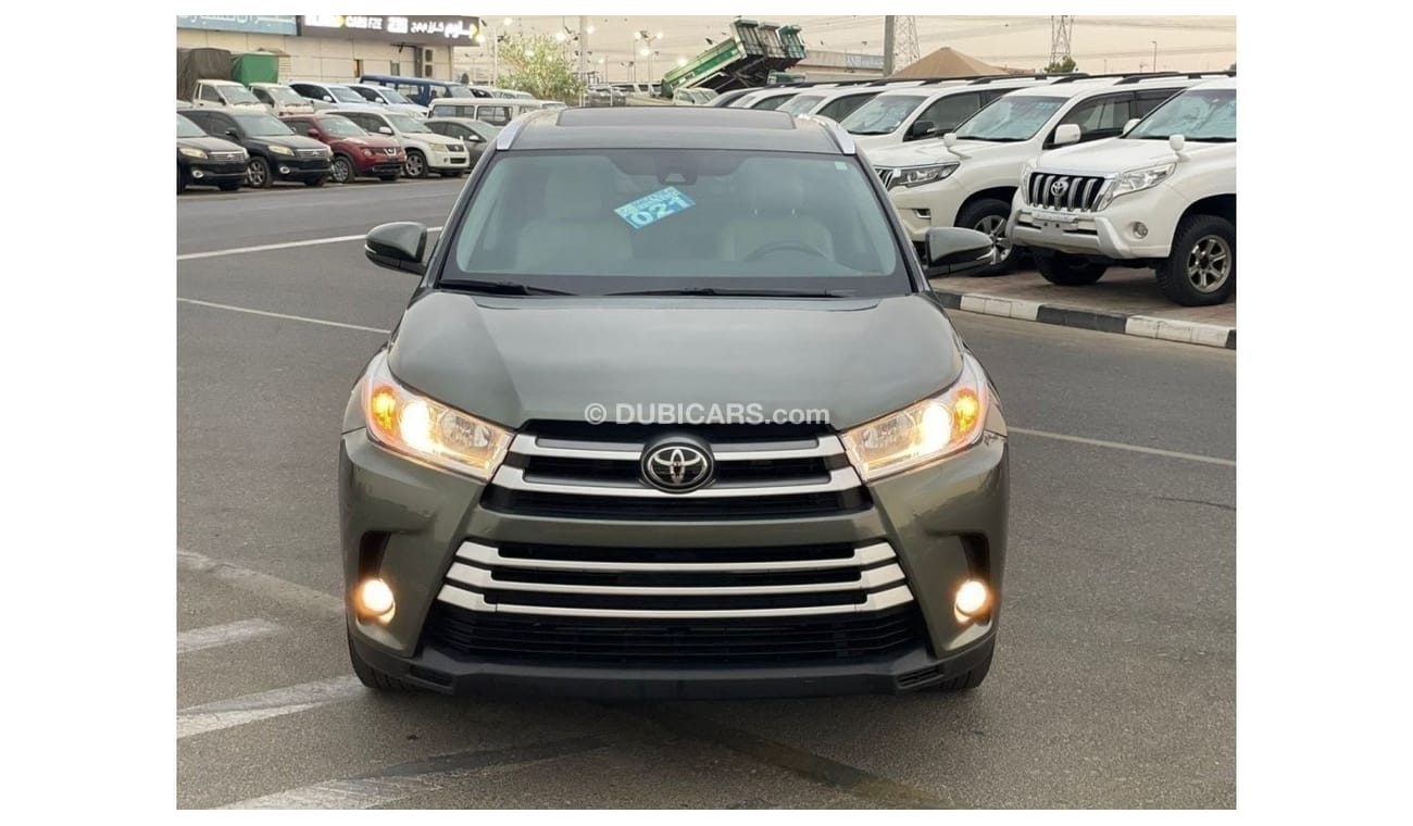 تويوتا هايلاندر 2019 Toyota Highlander XLE AWD 4X4 3.5L V6 - FULL OPTION  - UAE PASS