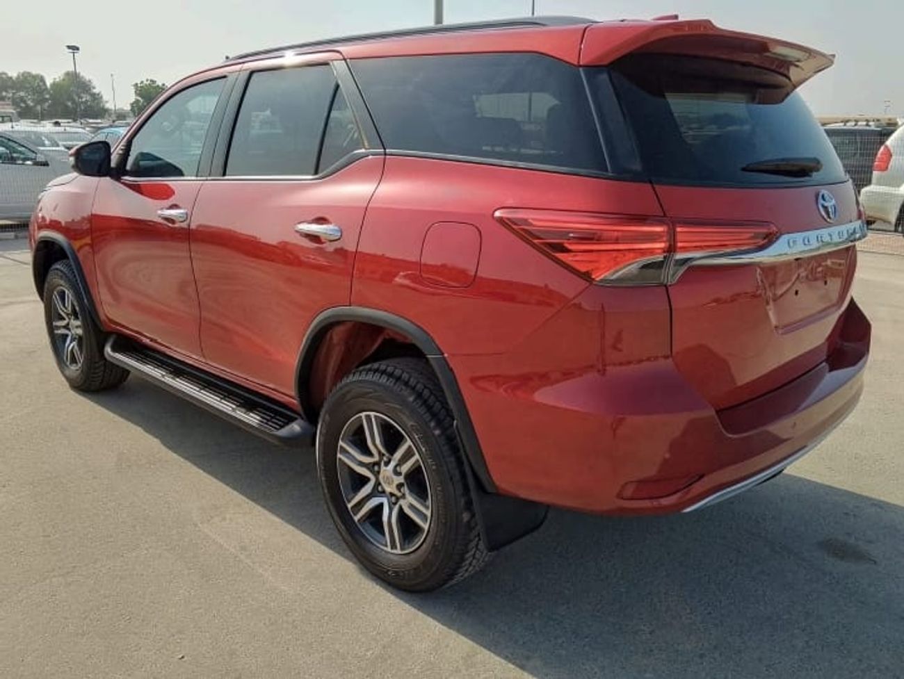 Toyota Fortuner VX-RHD-4WD-2.8L-Automatic-Diesel-7 Seats-5 Doors