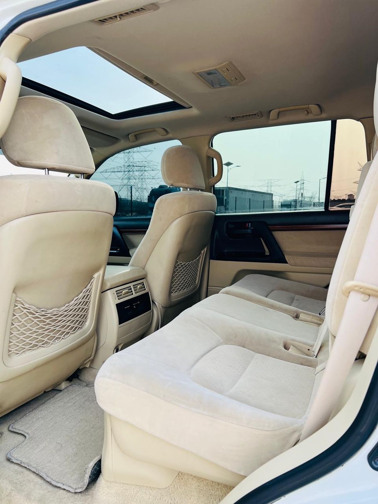 Toyota Land Cruiser petrol 4.0 liter 2017 model left hand drive  only for export available