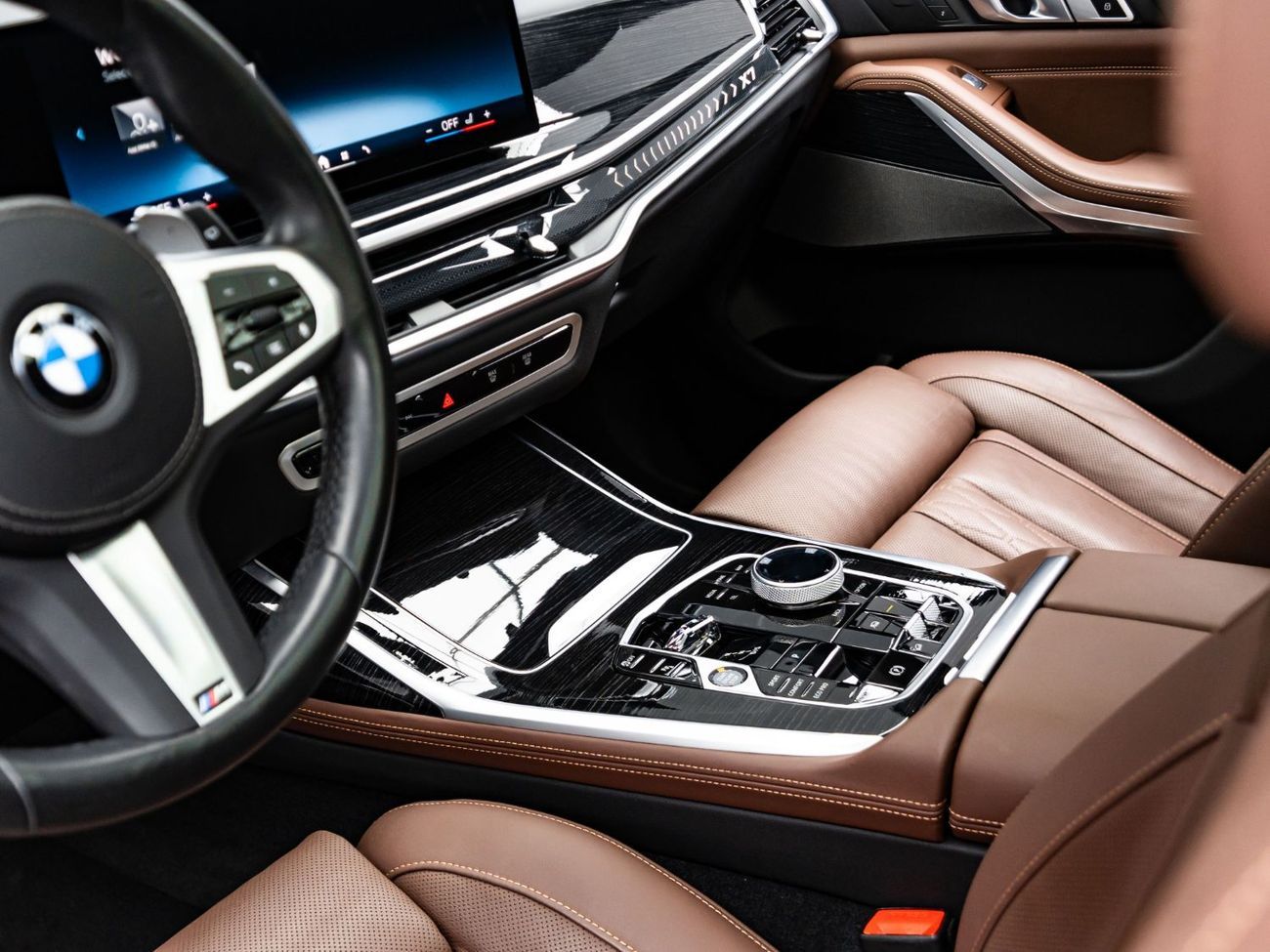 BMW X7 40i 3.0L BMW X7 xDrive40i, August 2028 BMW Warranty + Service Contract, Low KMs, GCC