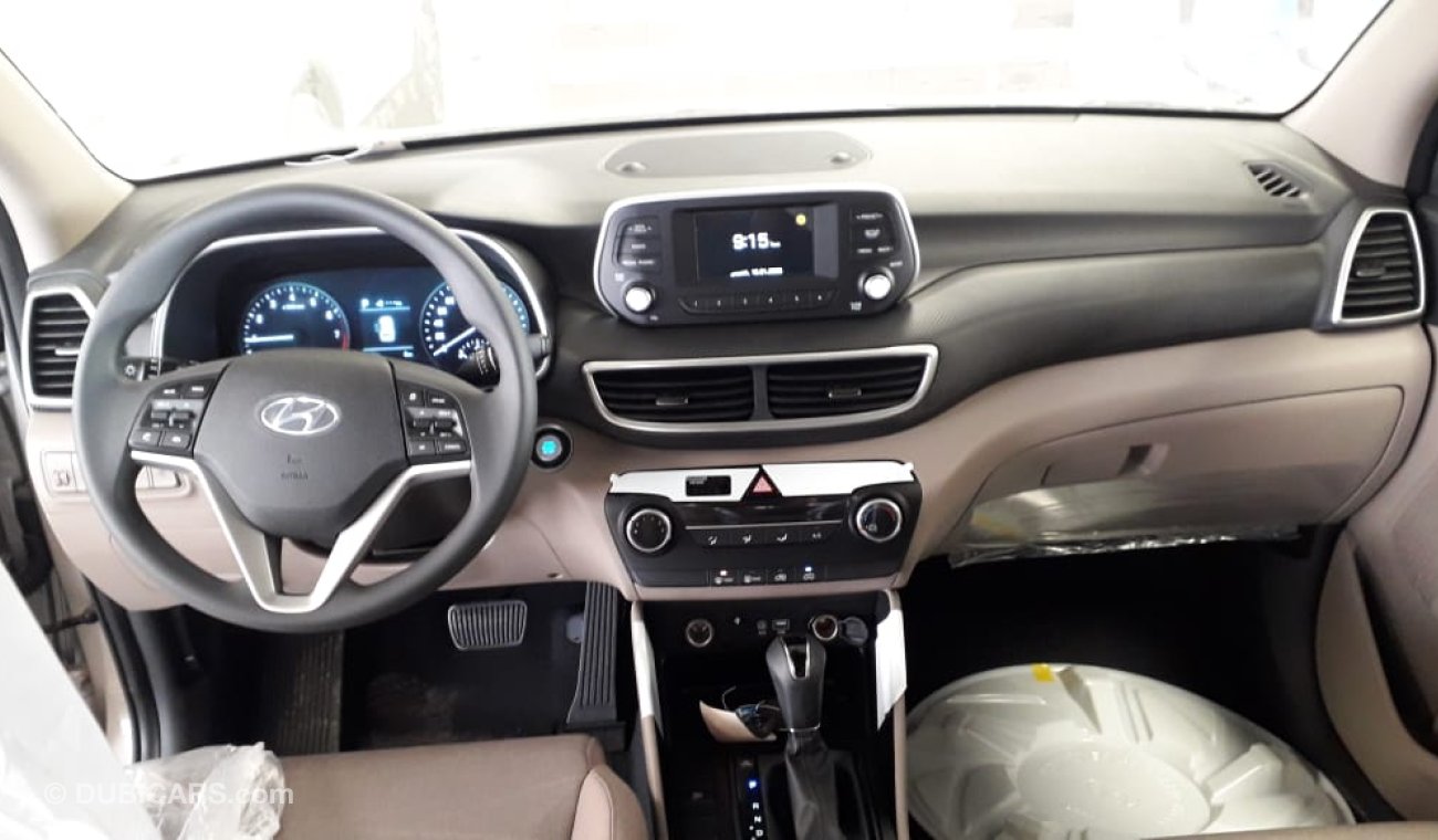 Hyundai Tucson 1.6L GDI, PUSH START, DRIVER POWER SEAT, SUNROOF, COOL BOX, 19" RIM, WIRELESS CHARGER, LOT-HT16