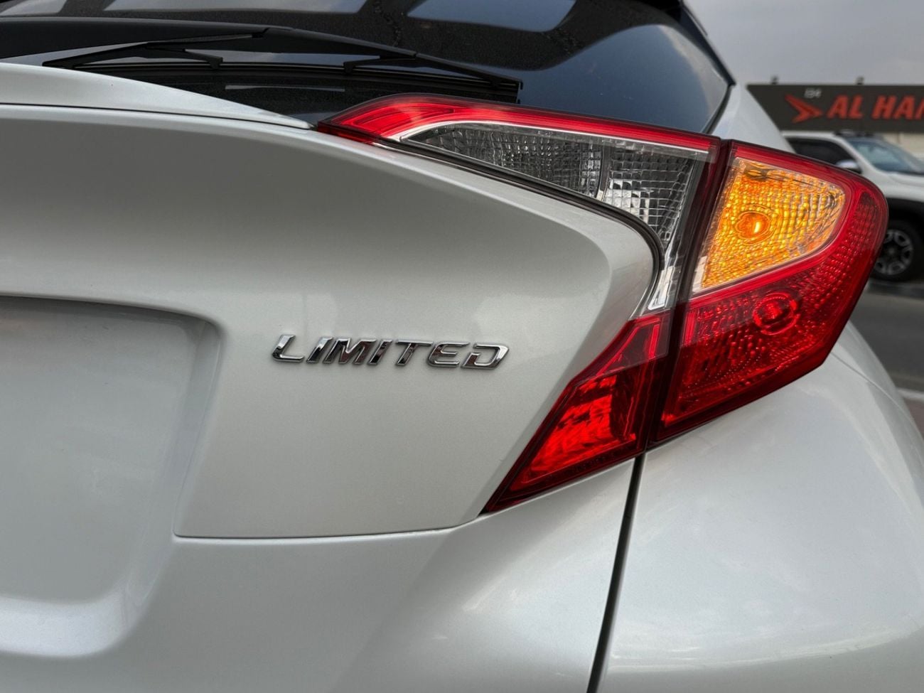 Toyota CHR LIMITED,LEADER SEAT,PUSH START, STICKER 2023 MODEL