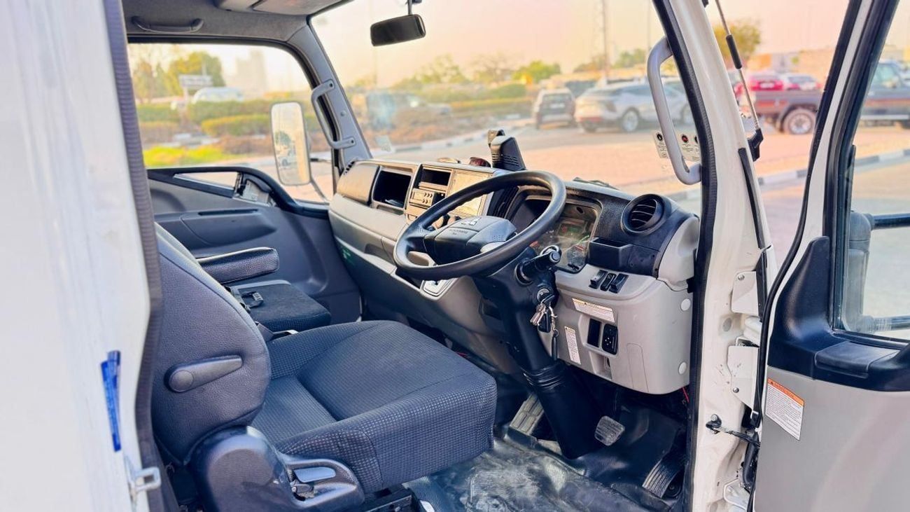 ميتسوبيشي فوسو كانتير -