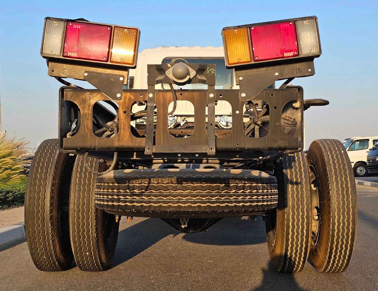 Isuzu FSR 8.2L V8 DIESEL / M/T / 3 STR | ONLY FOR EXPORT (CODE # FSR)