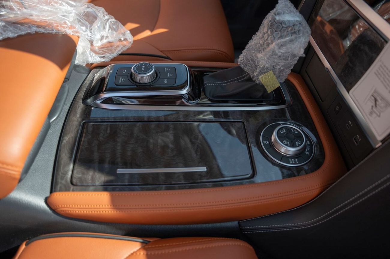 نيسان باترول LE T3 5.6L 2024 Nissan Patrol LE V8 5.6L petrol - Black -orange