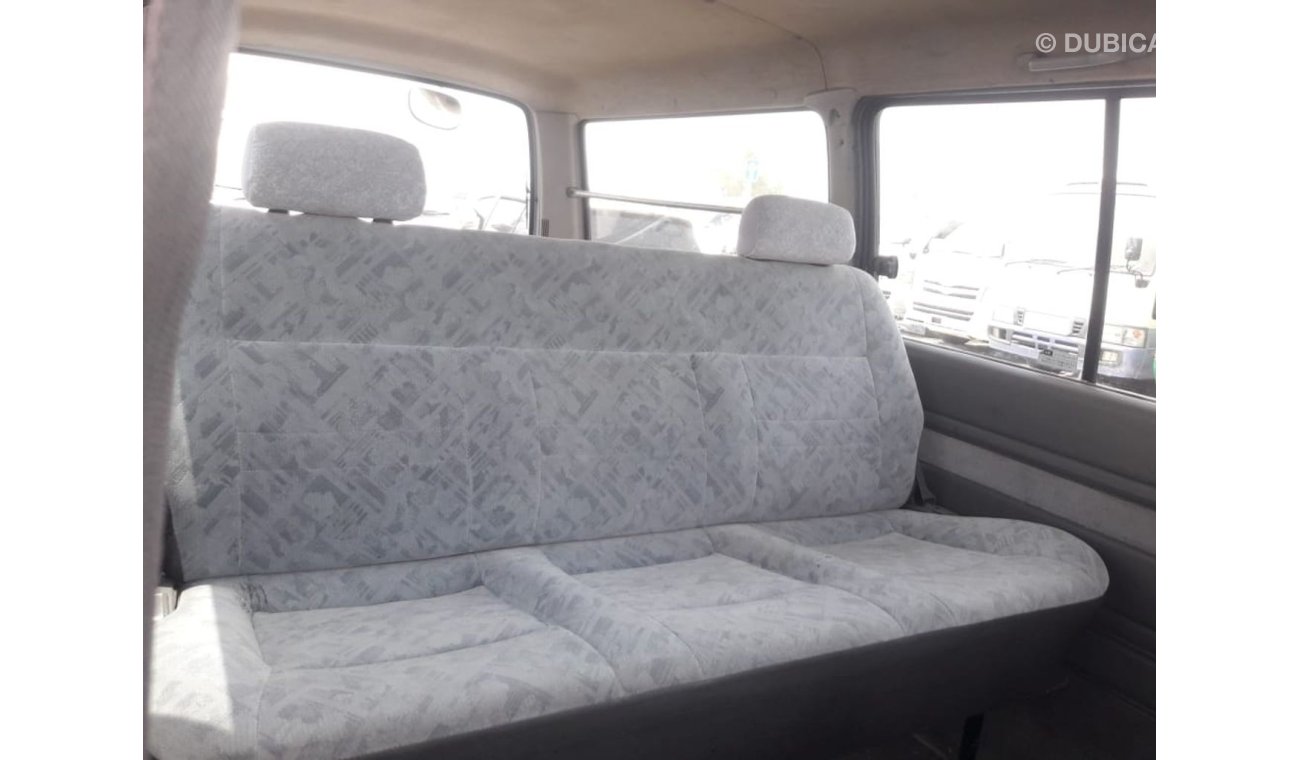 تويوتا هاياس Hiace RIGHT HAND DRIVE (Stock no PM 741 )