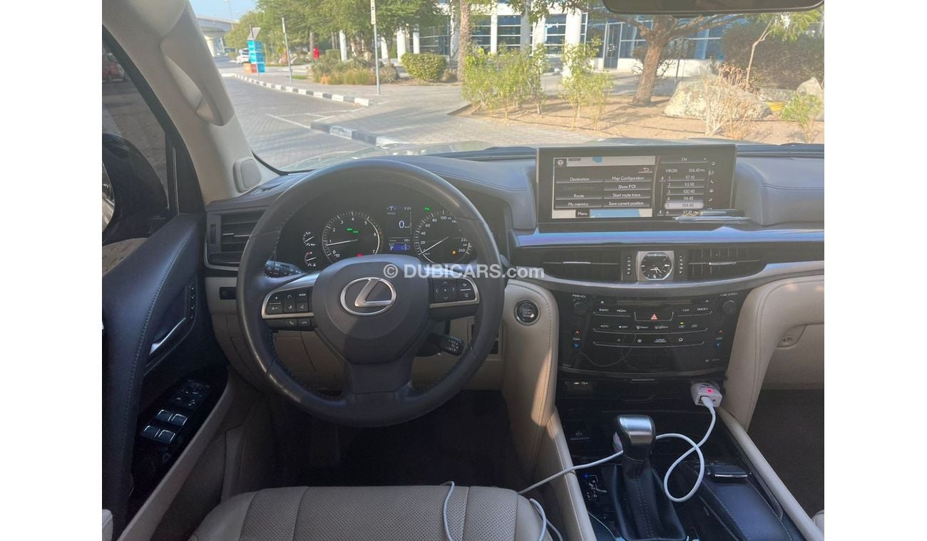 Lexus LX 570 || FSH || Warranty til 2024 || Original Paint || GCC || Pristine Condition
