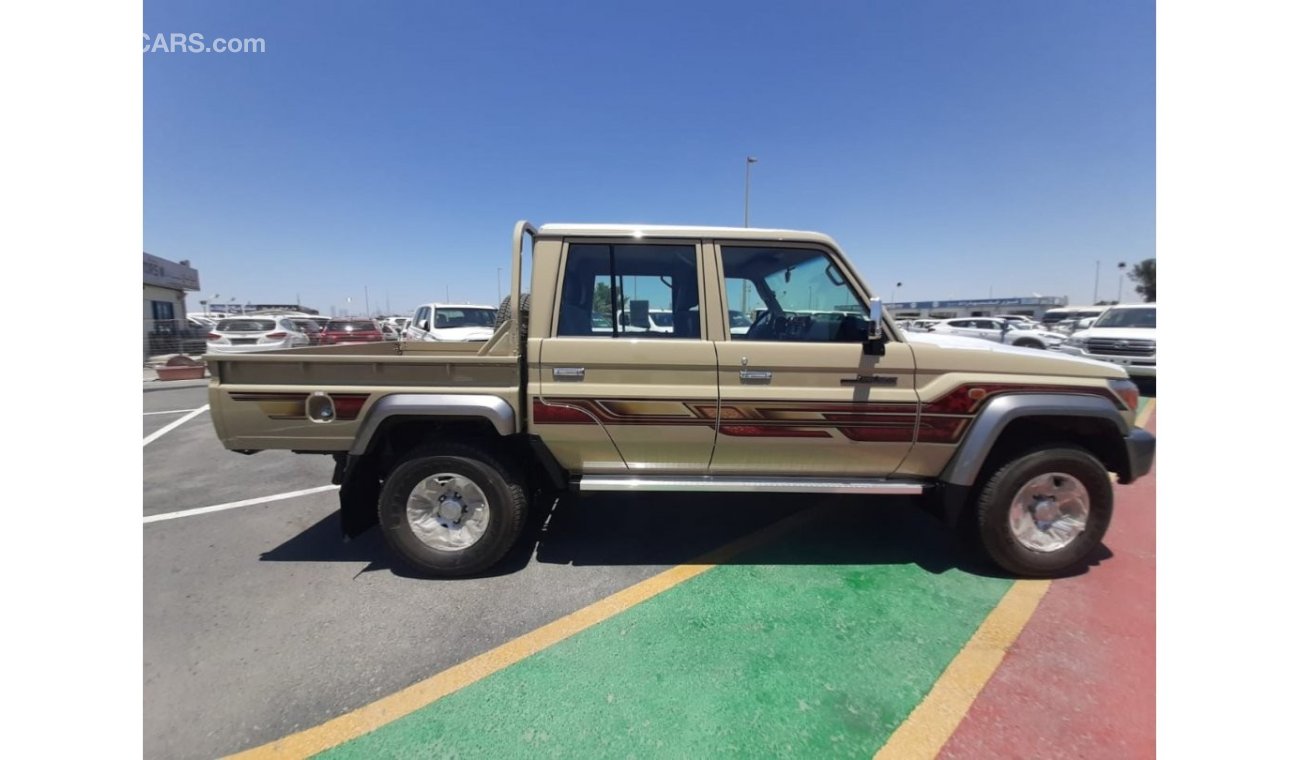 Toyota Land Cruiser Pickup Toyota Land Cruiser Hard Top With Side Guard With Chrome and with Wooden Work
