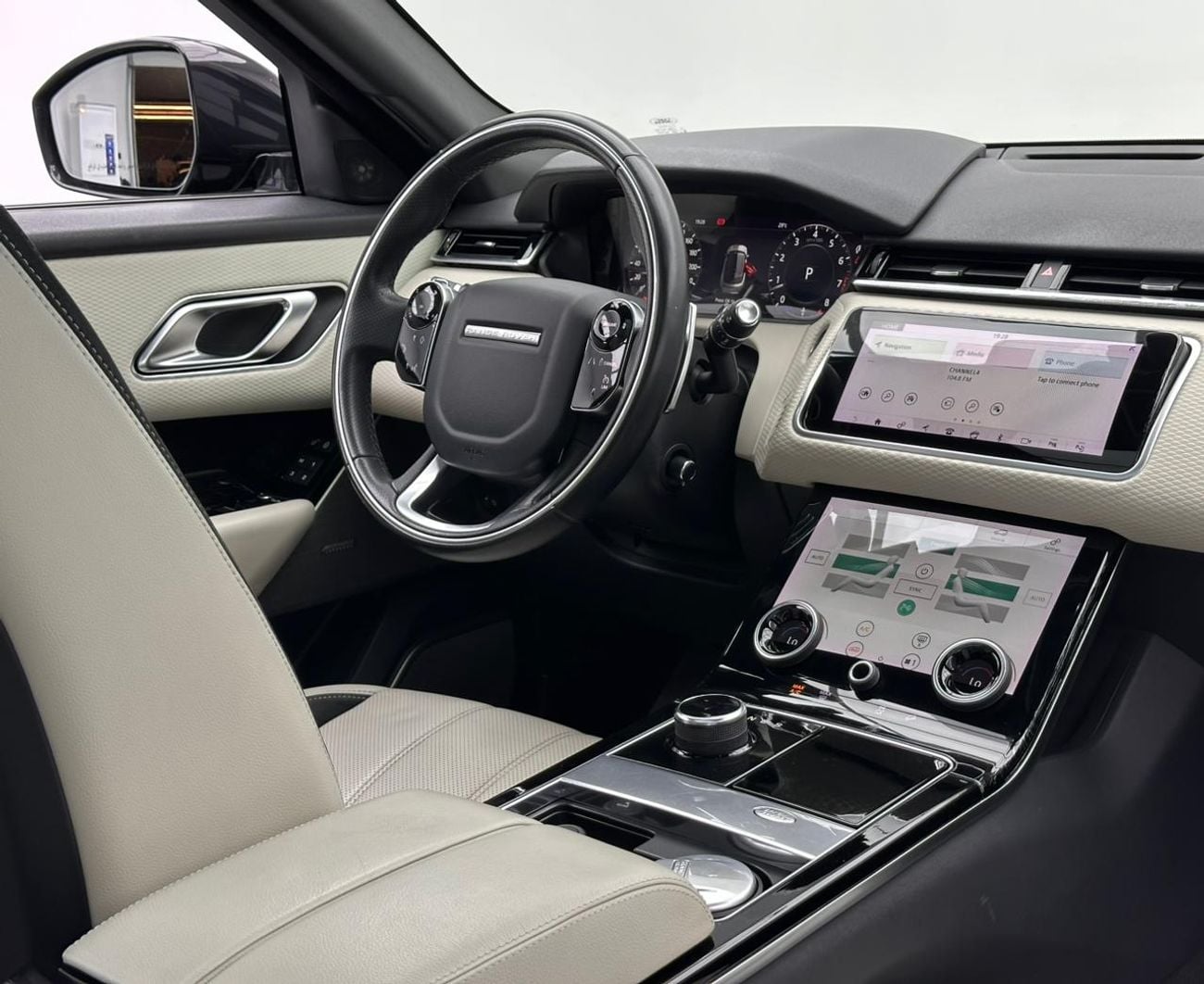 لاند روفر رينج روفر فيلار 2020 Range Rover Velar SE R-Dynamic P250, 1 Years Warranty Unlimited Km, Range Rover Full Service Hi