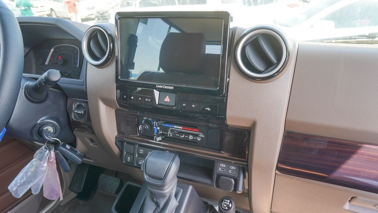 تويوتا لاند كروزر 70 HT VXR 4.0L V6 Oman Specs