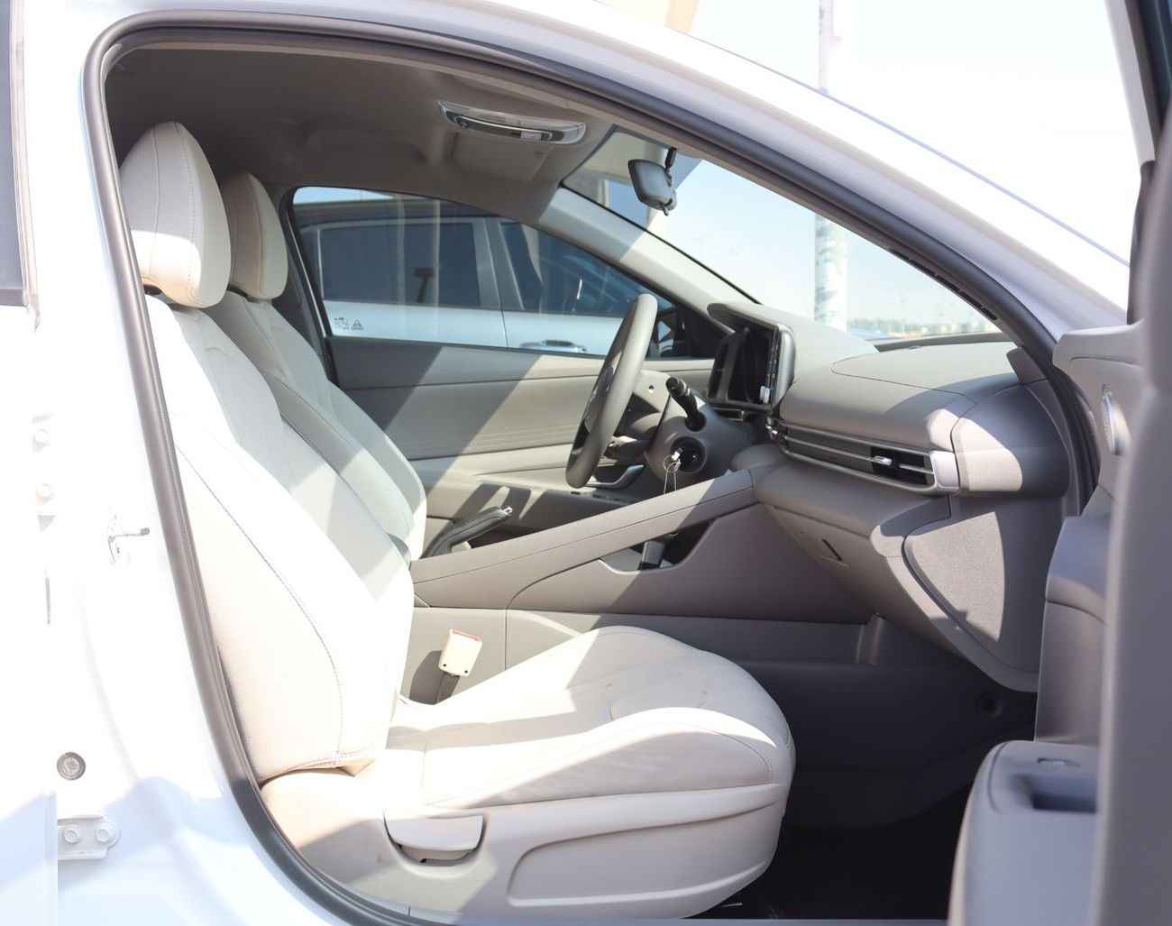 هيونداي إلانترا هيونداى إلنترا -2023- خليجى- بدون حوادث - محرك 1.6L-بحاله ممتازه