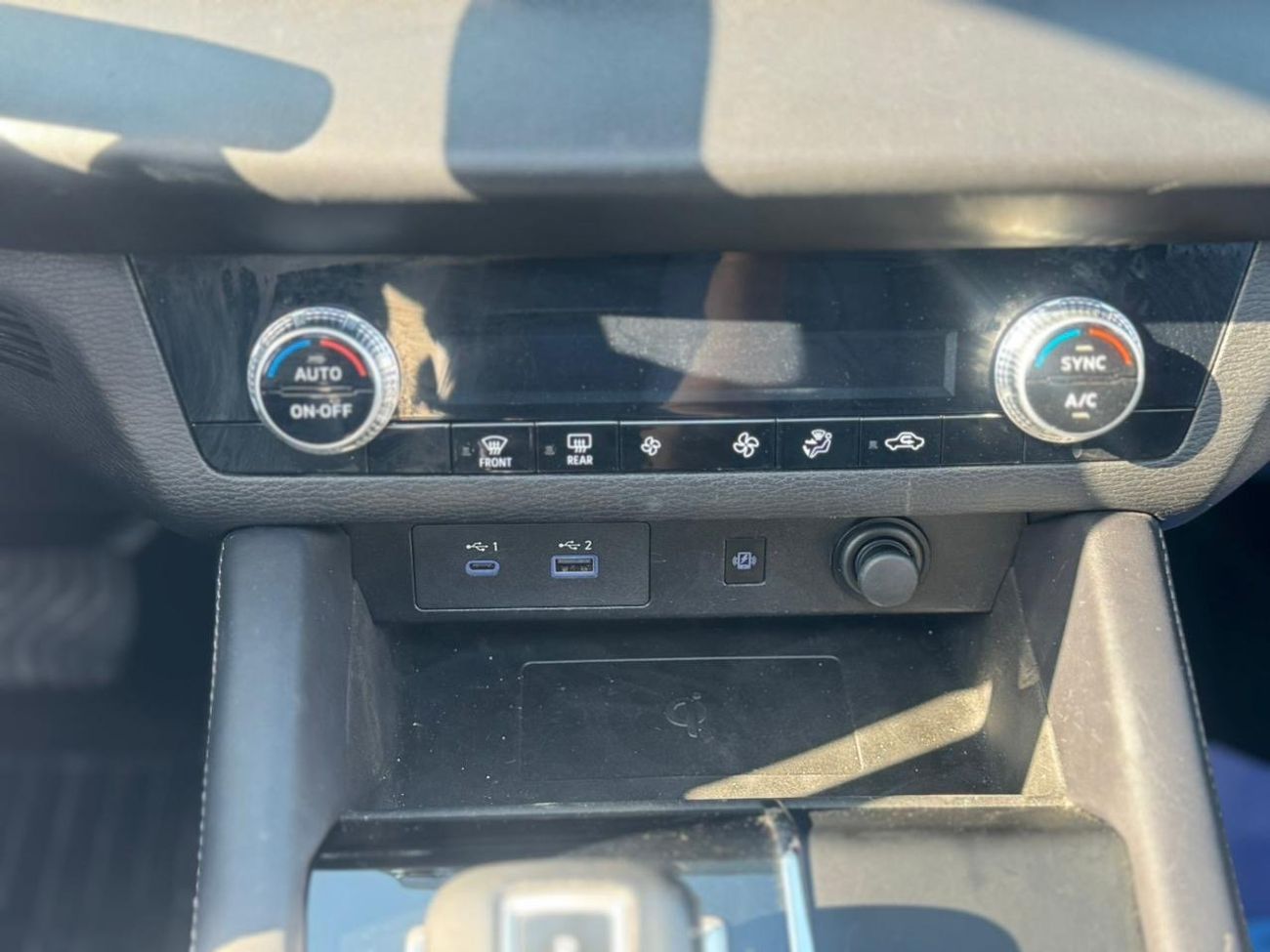 Mitsubishi Outlander GLX Super High 2.4L