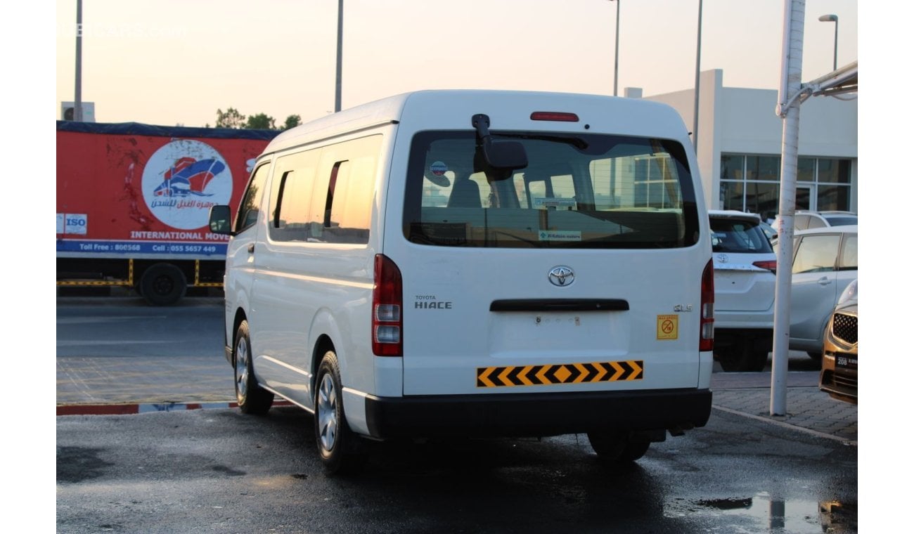 Toyota Hiace Toyota Hiace Mid Roof 2016 GCC in excellent condition, without accidents, very clean from inside and