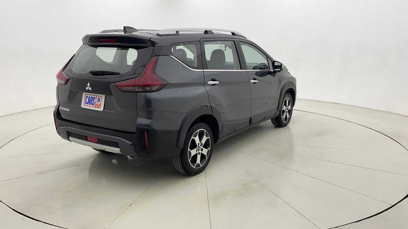 ميتسوبيشي إكسباندر كروس PREMIUM 1.5 | بدون دفعة مقدمة | اختبار القيادة في المنزل