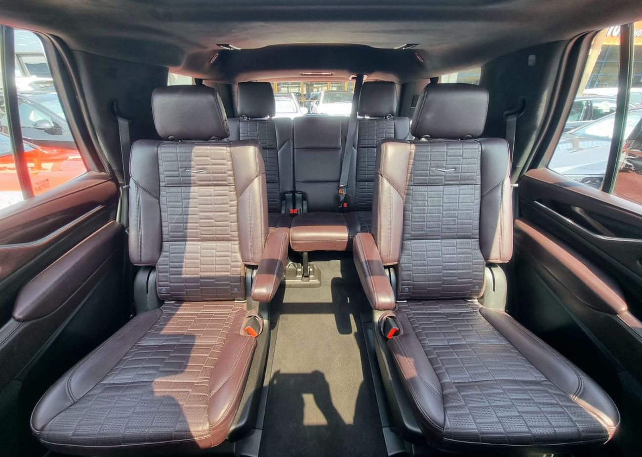 كاديلاك إسكالاد Premium Luxury Platinum 6.2L 4WD