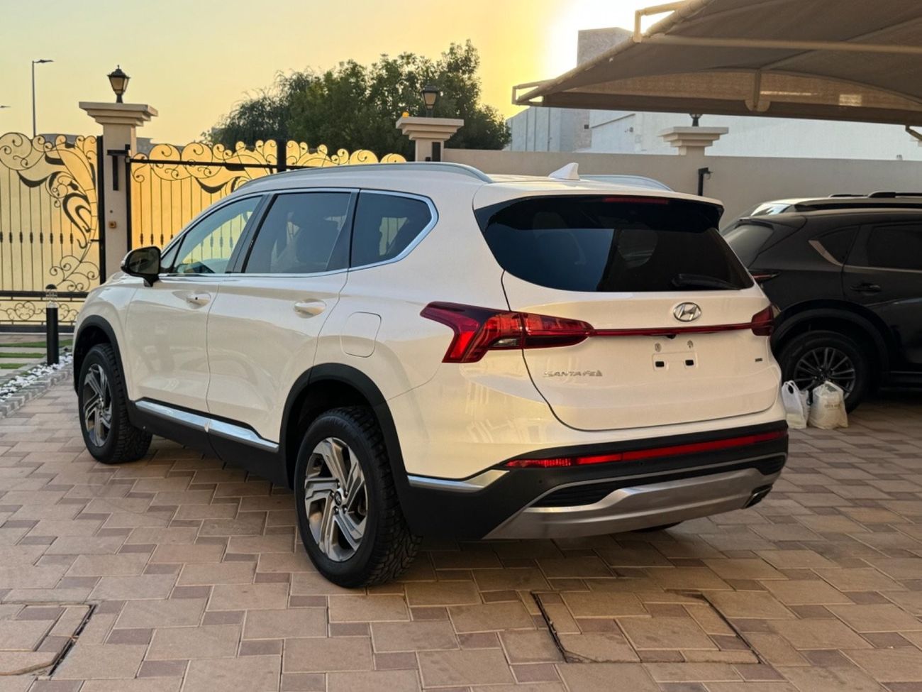 Hyundai Santa Fe 2021 LIMITED PUSH START 2.4L CANADA SPEC