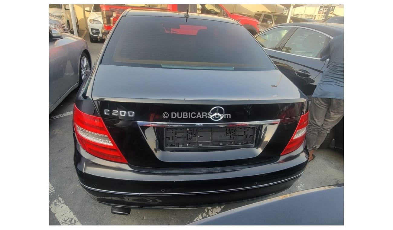 Mercedes-Benz C 200