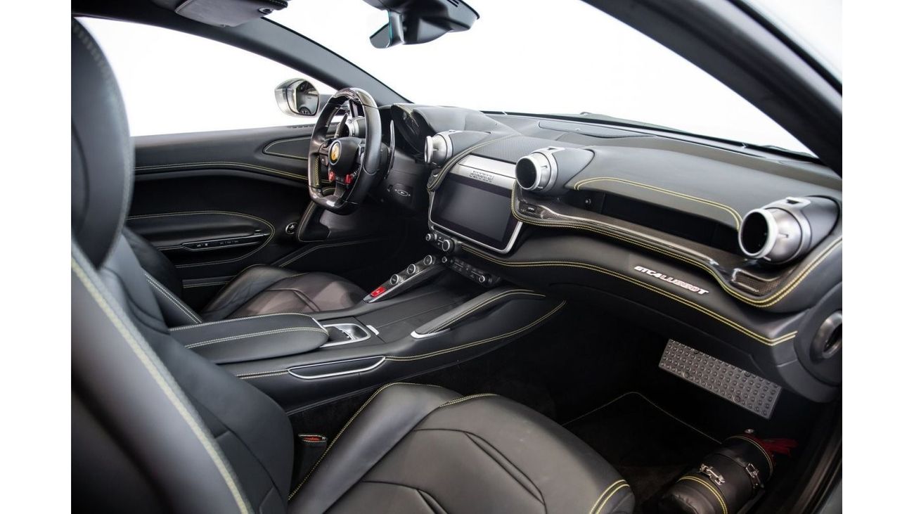 فيراري جي تي سي 4  لوسو Ferrari GTC4LUSSO T V8