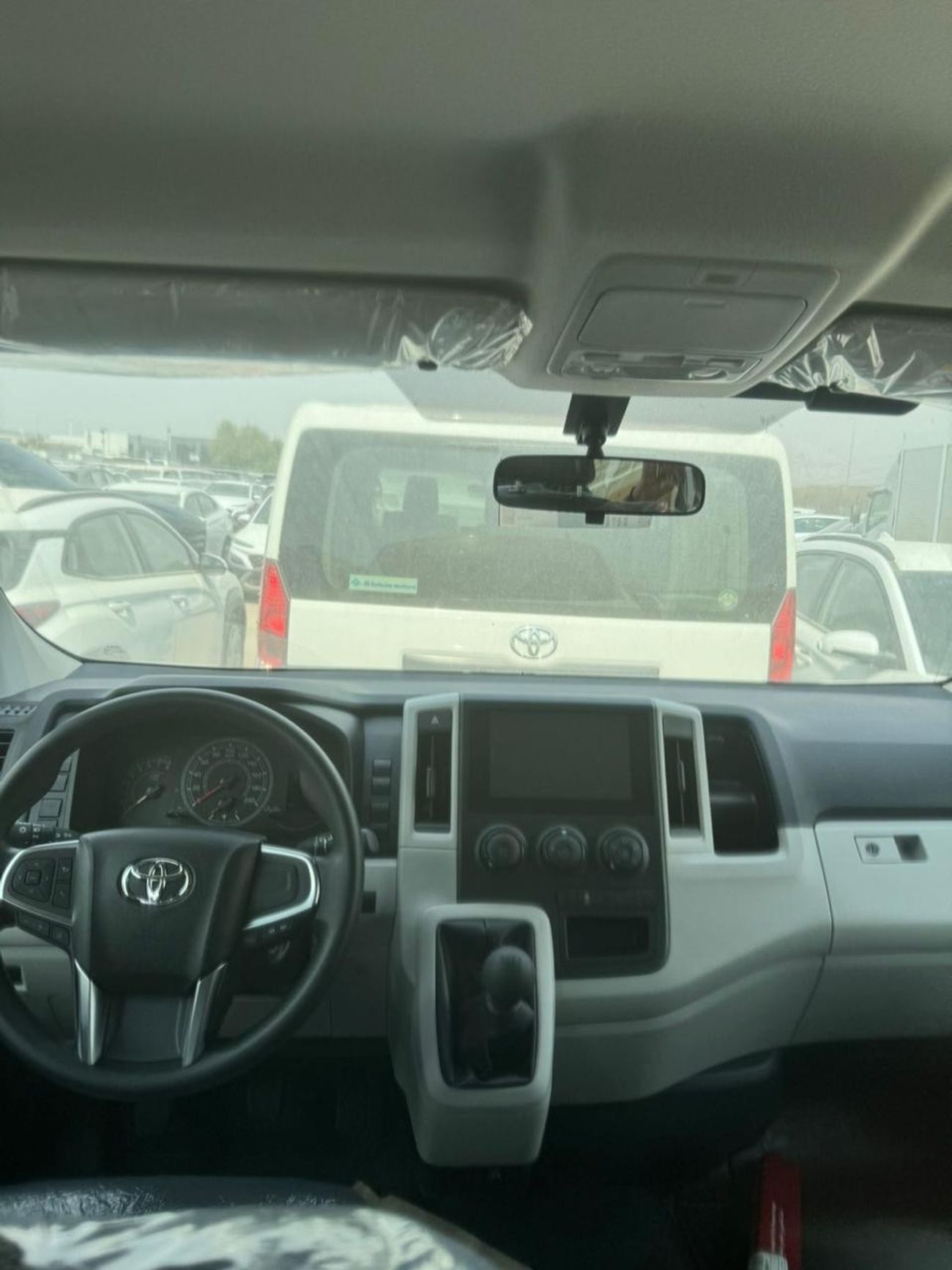 تويوتا هاياس 3.5L CARGO STANDARD ROOF MANUAL TRANSMISSION