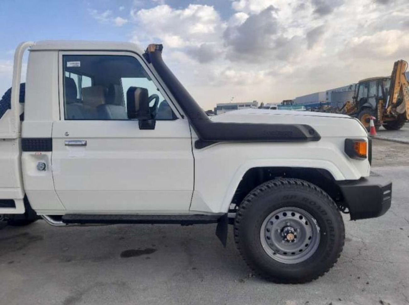 تويوتا لاند كروزر TOYOTA LAND CRUISER LC 79 4.2 2025 RHD