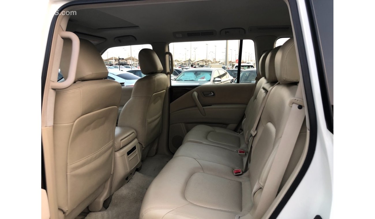 Nissan Patrol Nissan patrol model 2016 GCC car prefect condition full option sun roof leather seats back camera ba