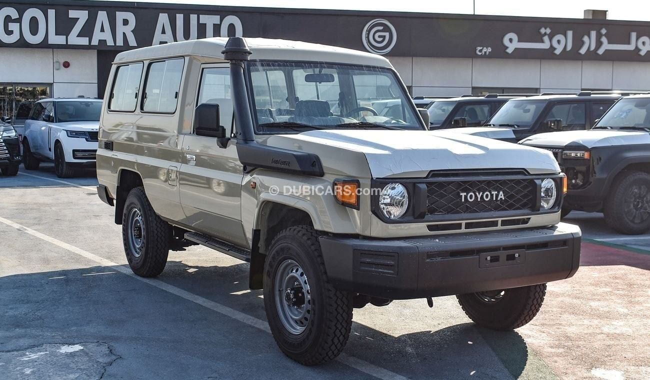 Toyota Land Cruiser 70 LC78 4.2l Diesel - Manual - 13 Seater - Power Window