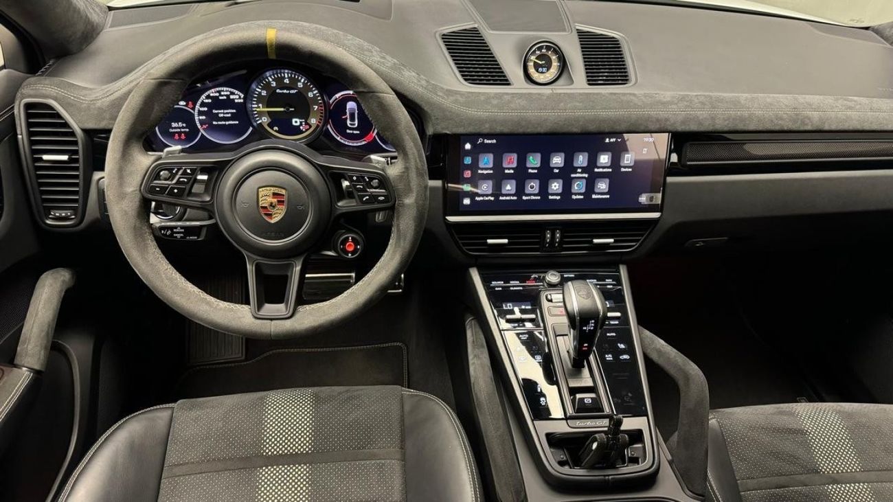 Porsche Cayenne Gcc warranty servis available Gcc low mileage