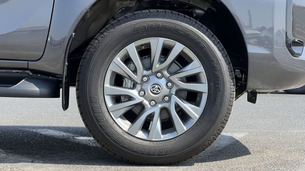 تويوتا هيلوكس S GLX 2.8L 4WD A/T