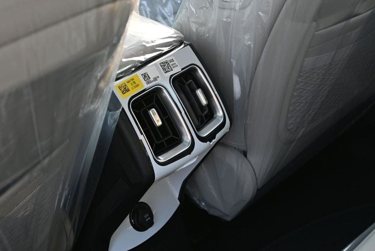 كيا سورينتو Top 3.5L Kia Sorento 3.5L V6, Petrol AWD Color White, Model 2025(Export Price)