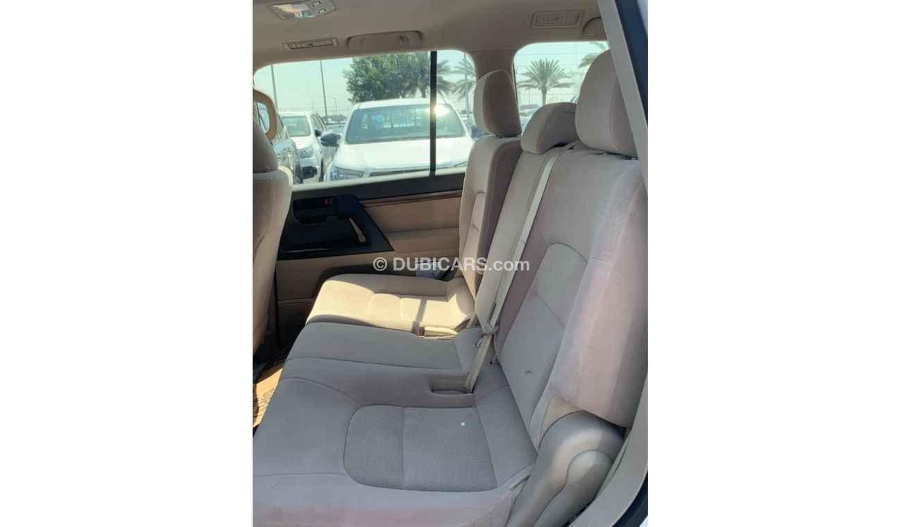 Toyota Land Cruiser GXR2