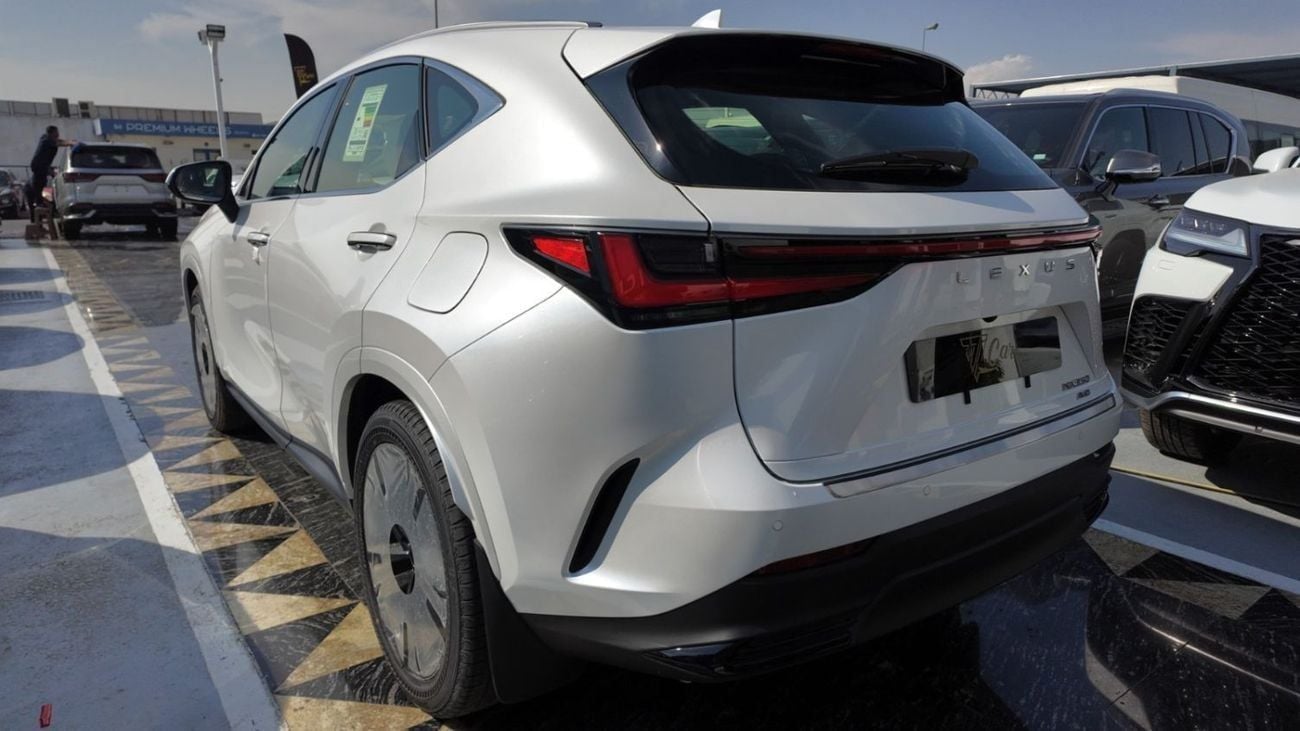 لكزس NX350 Premier 2.4L