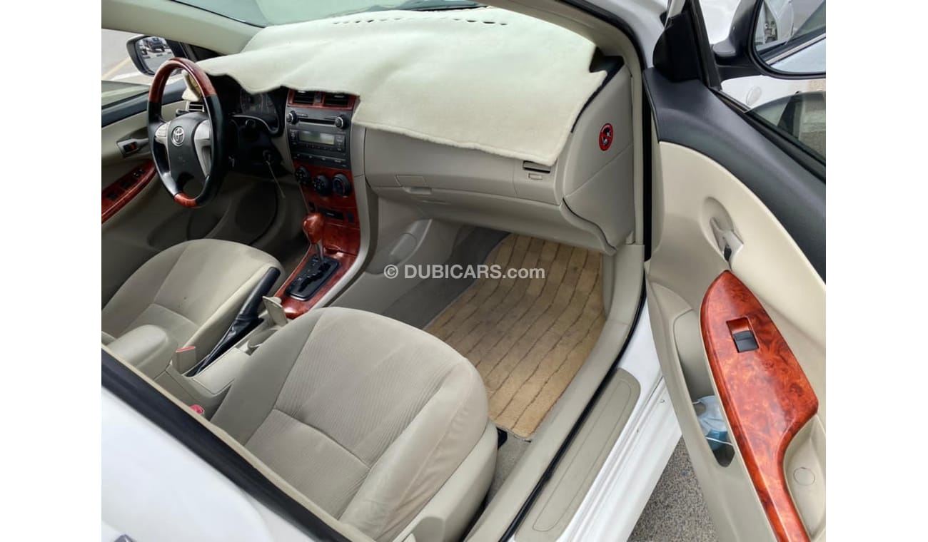 Toyota Corolla 2013 TOYOTA COROLLA XLi MID OPTION GCC,