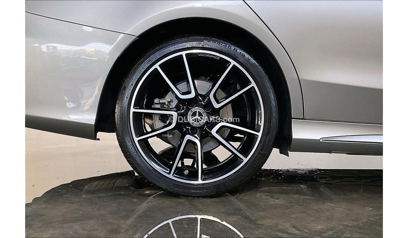 مرسيدس بنز C 200 Premium (AMG Line)