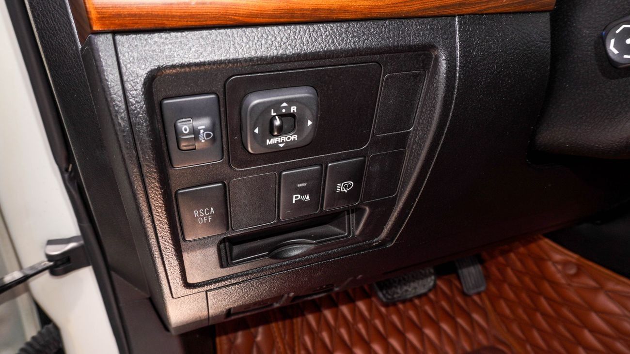 Toyota Land Cruiser VXR 5.7 L V8 with 2024 Body Kit