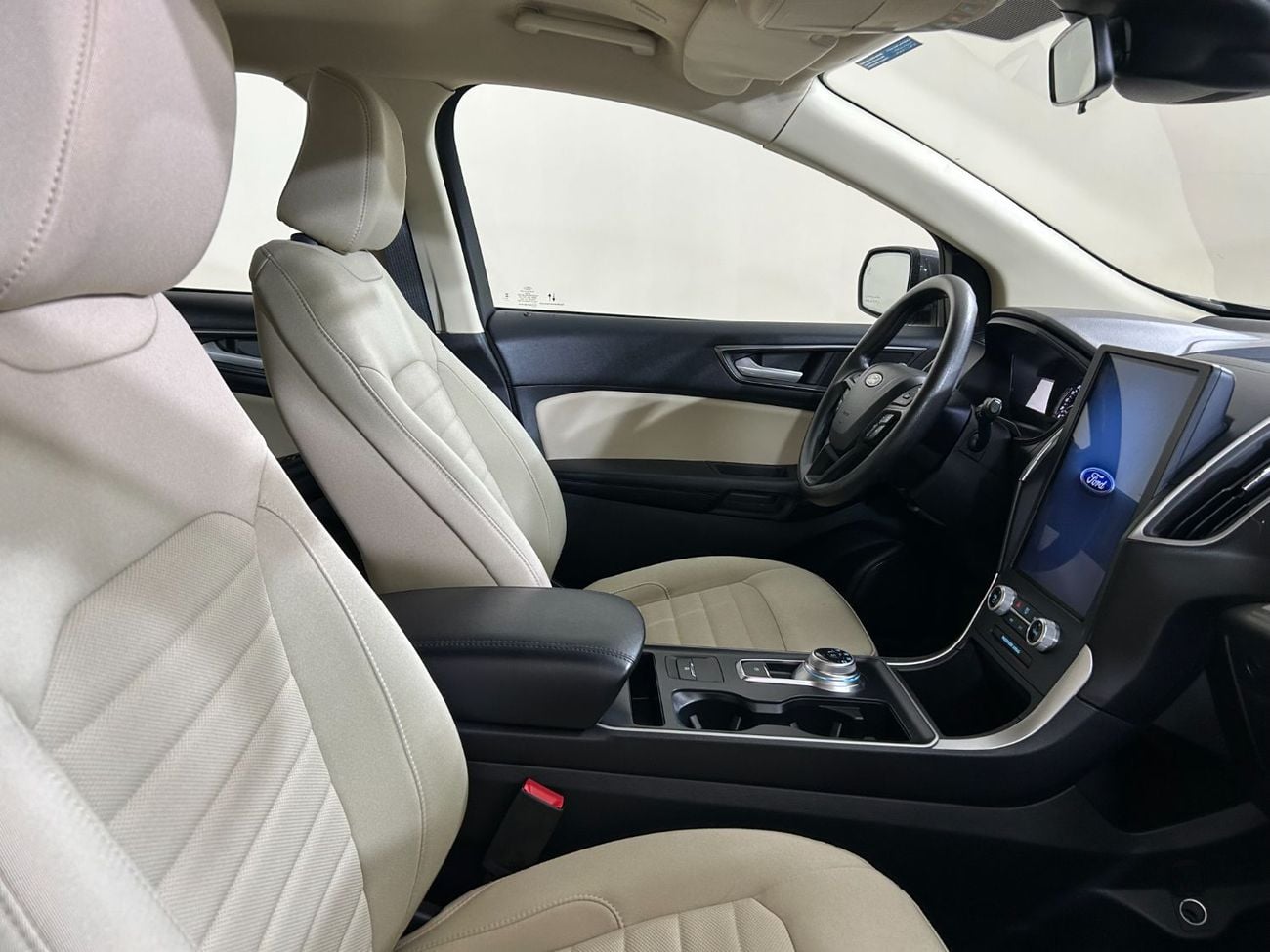 Ford Edge SE022 / FREE INSURANCE + REGISTRATION / AL TAYER MOTORS AL QOUZ SHOWROOM