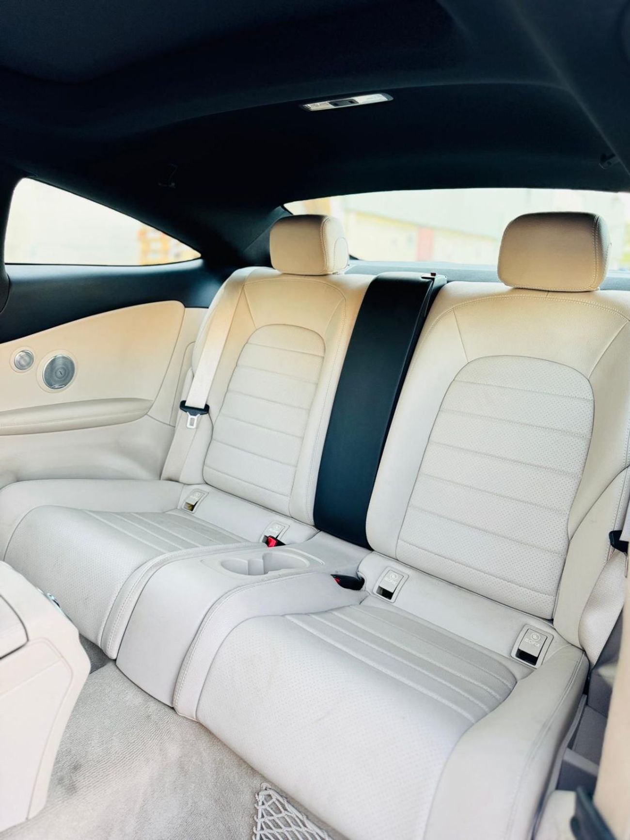 مرسيدس بنز C 300 STD