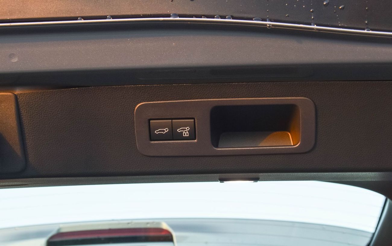 Lexus LX 600 LEXUS LX600 3.5L 4WD PETROL 5DOOR SUV 2025