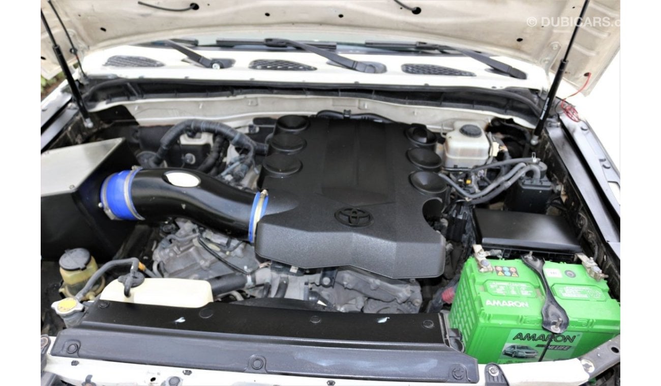 Toyota FJ Cruiser TOYOTA FJ CRUISER 2010 GULF SPACE FULL OPTIONS