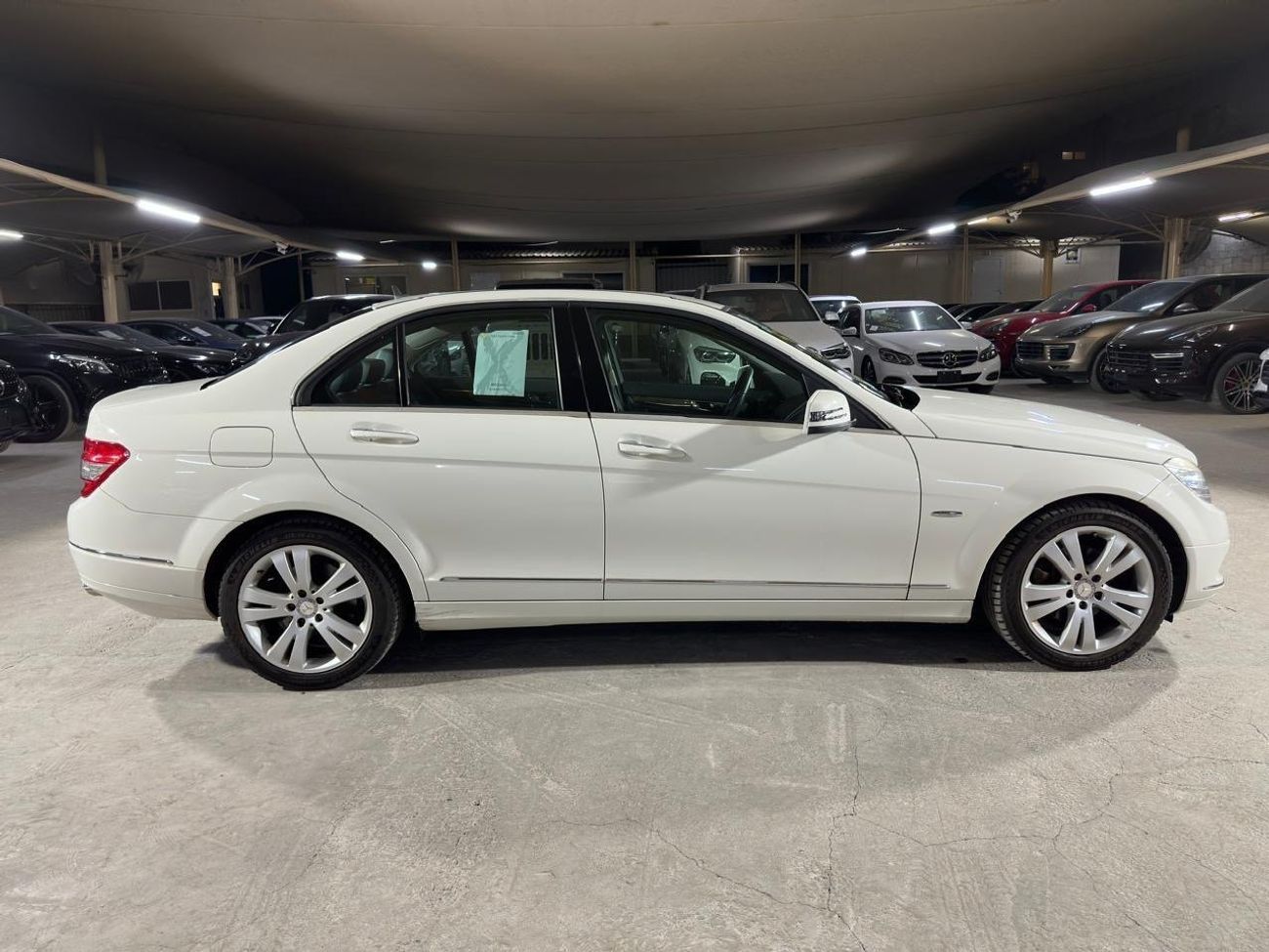 Mercedes-Benz C 300 MERCEDES C-CLASS C300 2010 3.0L | FULL SERVICE HISTORY | TWO KEYS | BLACK LEATHER INTERIOR