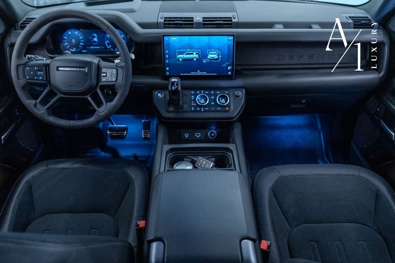 Land Rover Defender 2023 Land Rover Defender V8 110 P525 Carpathian Edition