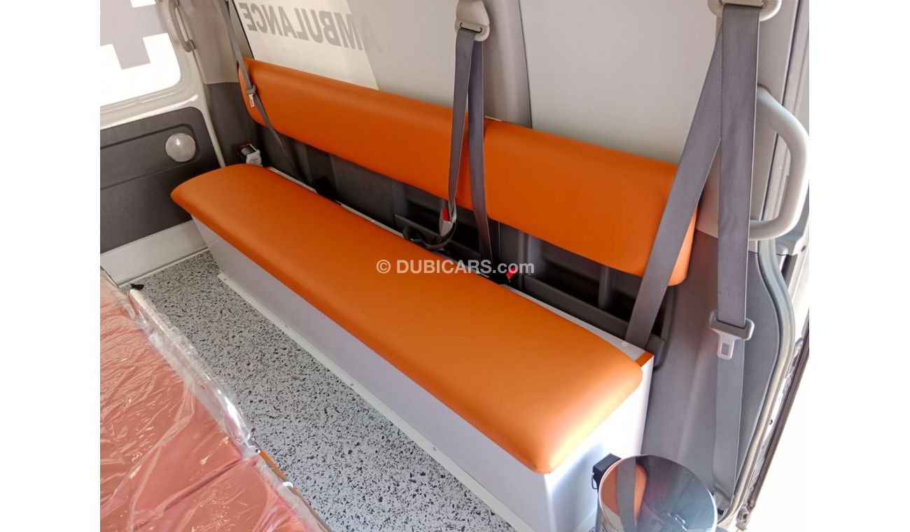 Toyota Hiace TOYOTA HIACE AMBULANCE RIGHT HAND DRIVE (PM1244)