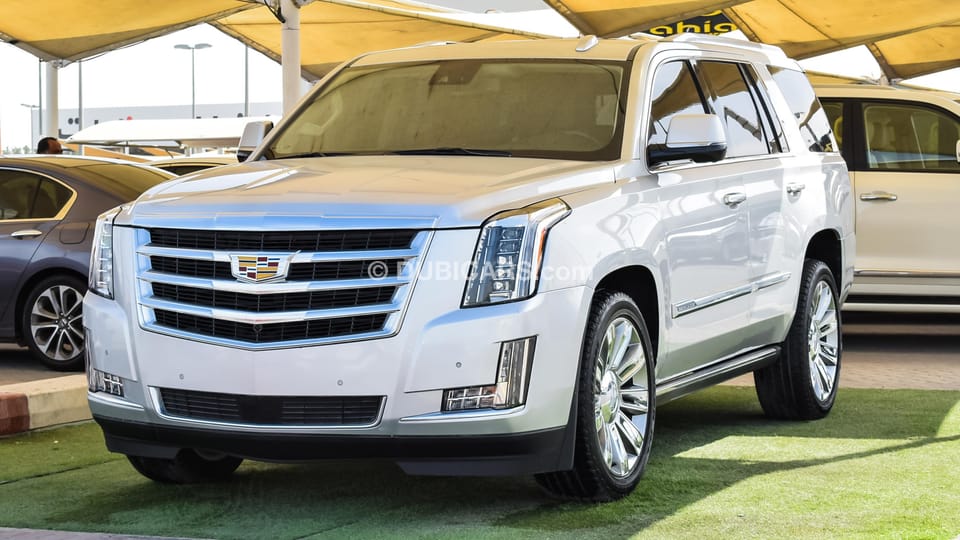Used Cadillac Escalade 2016 for sale in Sharjah 307855