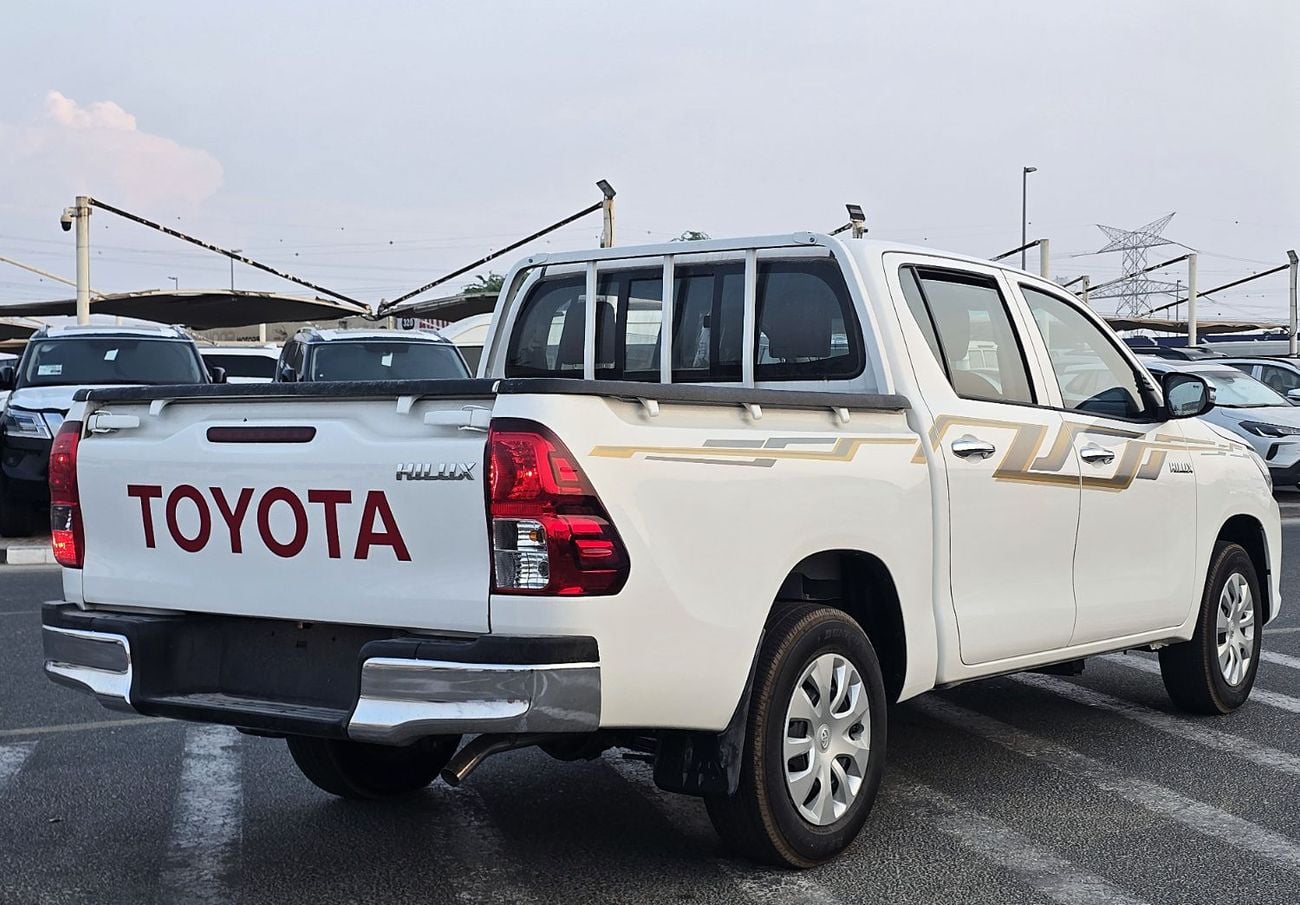 Toyota Hilux GLX TOYOTA HILUX D.C PICKUP GLS G1 2.7L A/T PETROL 4X2 5 SEATER White Color 2026 MODEL