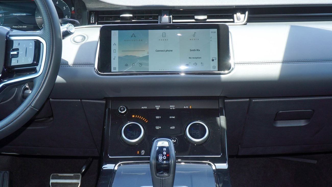 لاند روفر رانج روفر إيفوك P160 R-Dynamic 1.5L