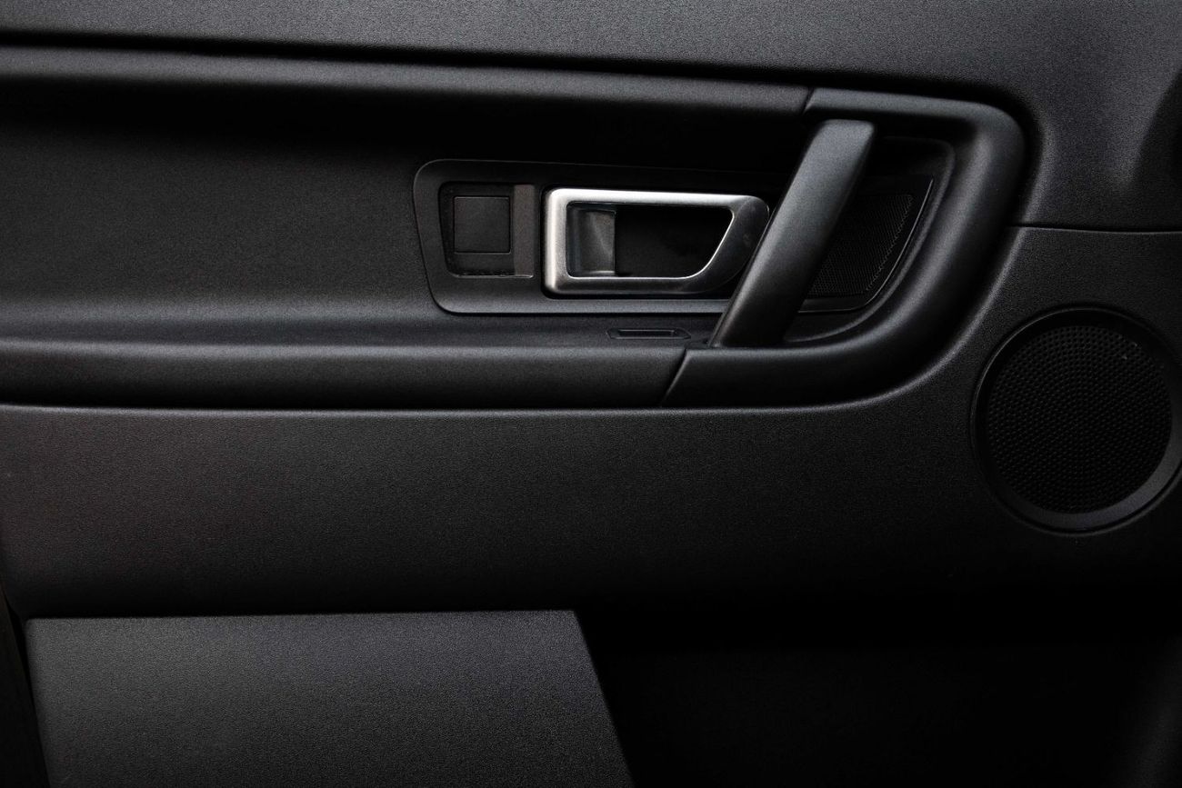 Land Rover Discovery Sport Si4 Pure | 1,567 P.M  | 0% Downpayment | Full Agency History!