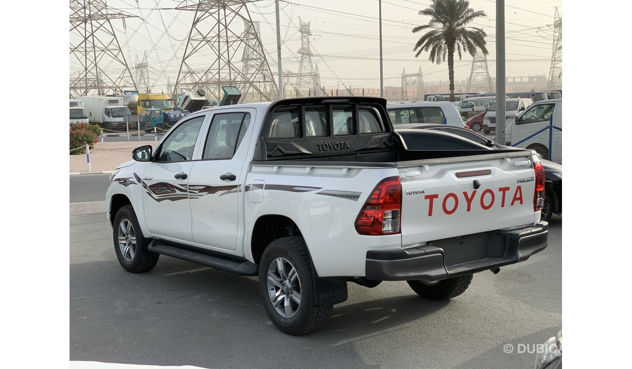 تويوتا هيلوكس Pick Up DC 4x4 2.4L Diesel with Leather Seats