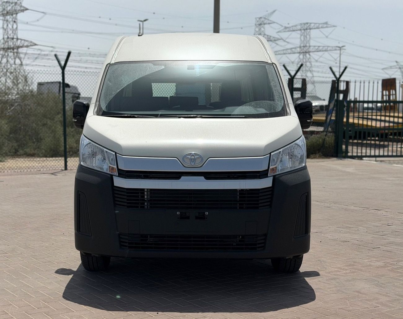 تويوتا هاياس Toyota Haice 3.5L Cargo manual 2026