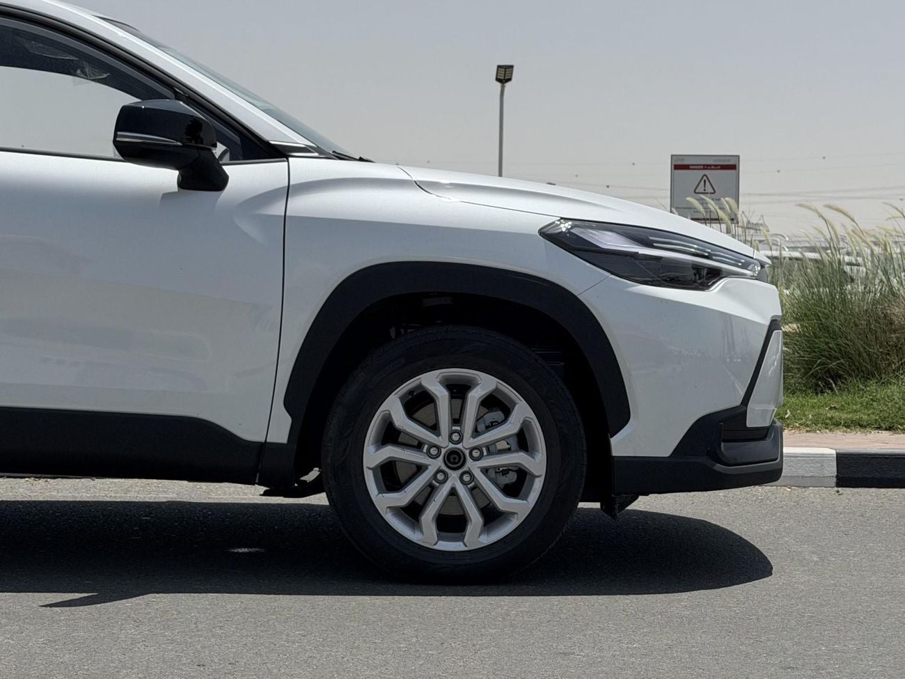 Toyota Frontlander Luxury 2.0L HYBRID FULL OPTION